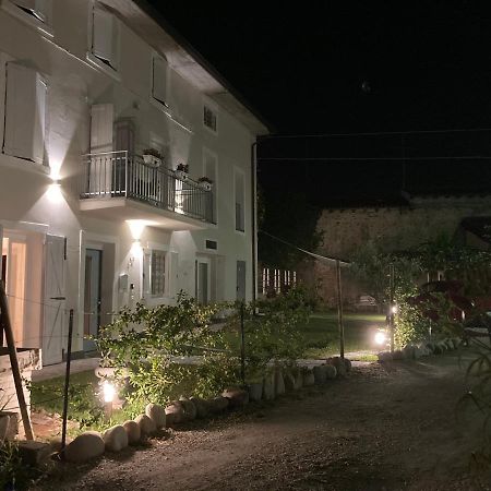 Апартаменты Casale Luel Валеджо-суль-Минчо Экстерьер фото